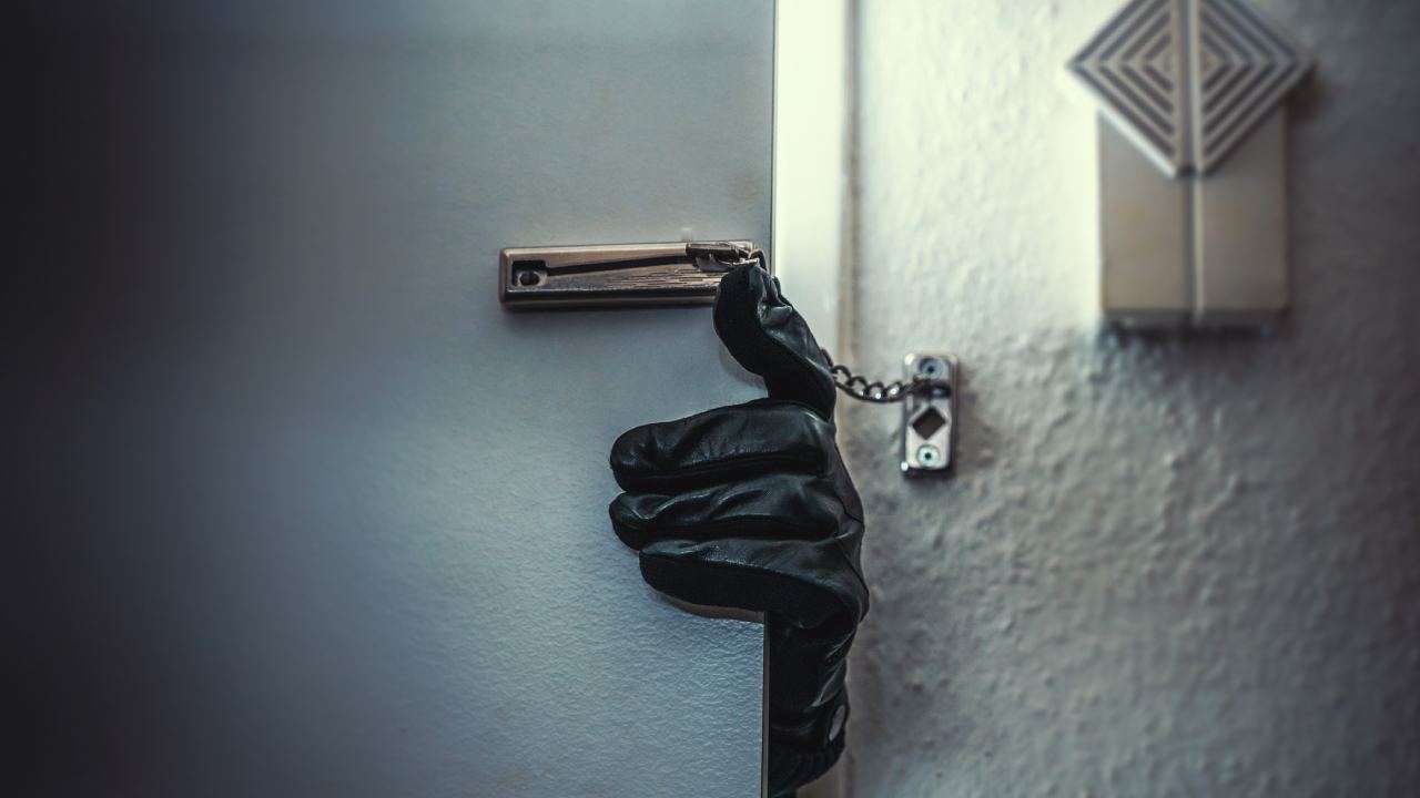 5 ways to outsmart a burglar