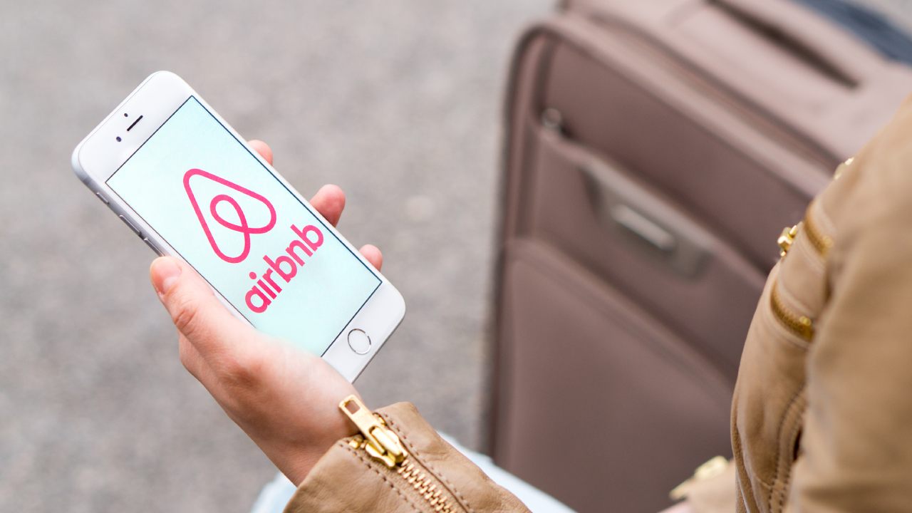 10 signs you’re about to fall for a bad Airbnb listing