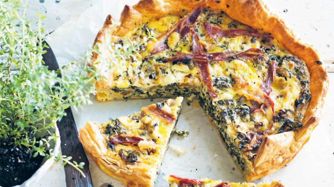 Delicious kale, prosciutto and blue cheese tart
