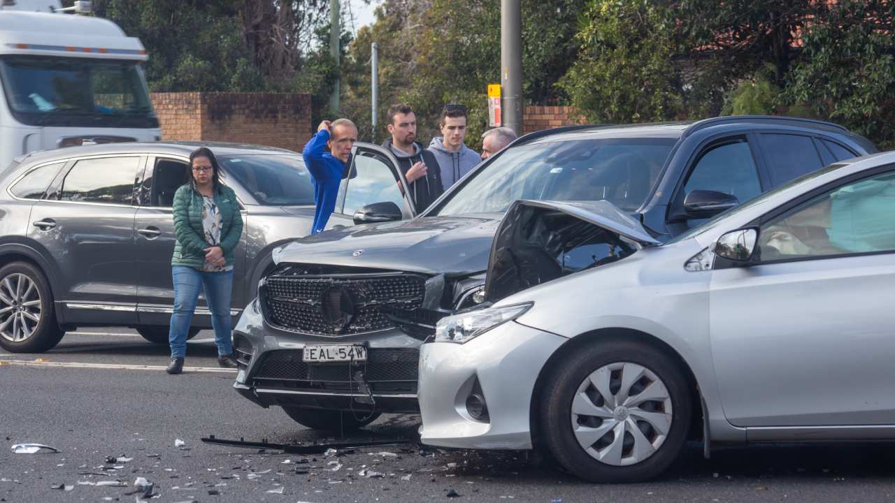 Couple accused of faking car crash in Sydney for the insurance payouts