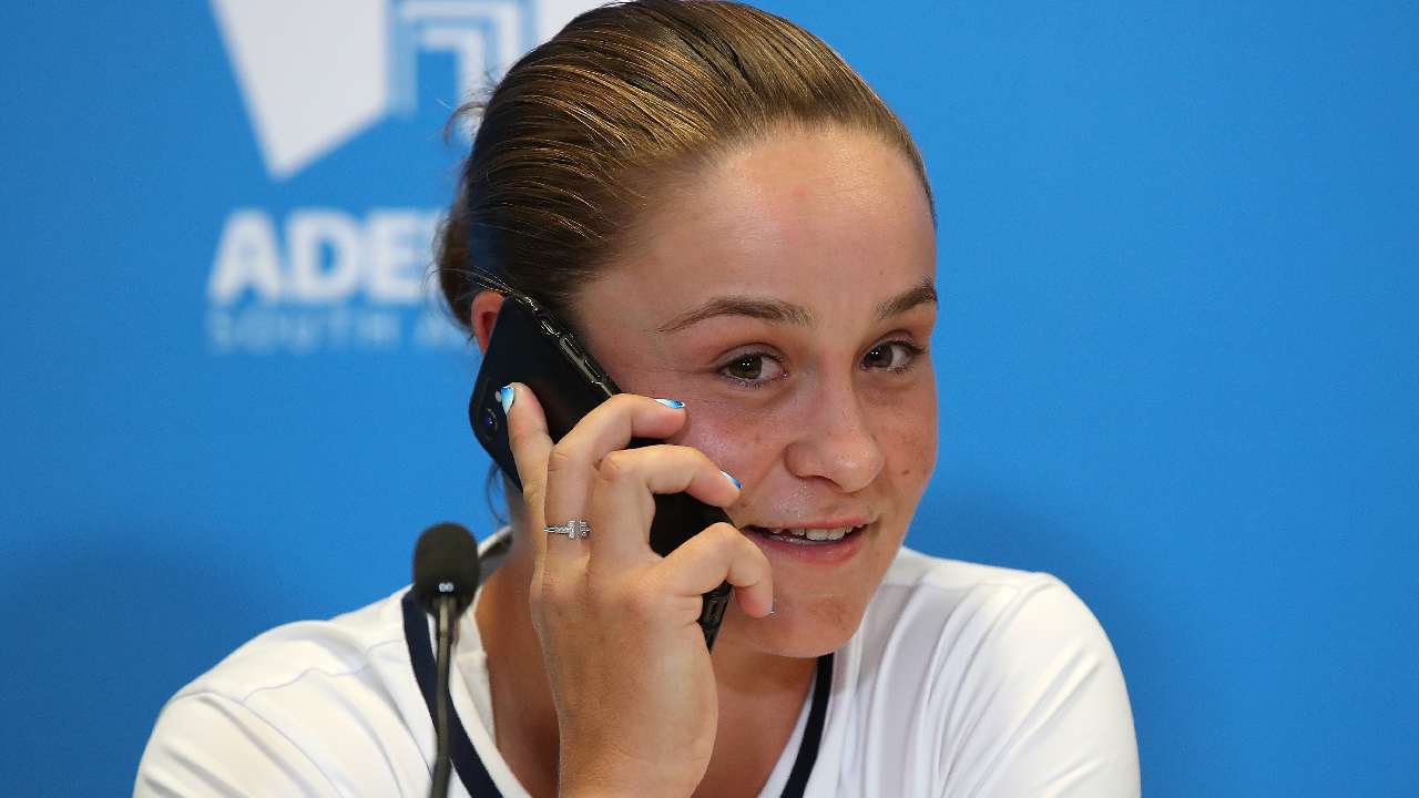 Ash Barty answers reporters phone in utterly hilarious exchange