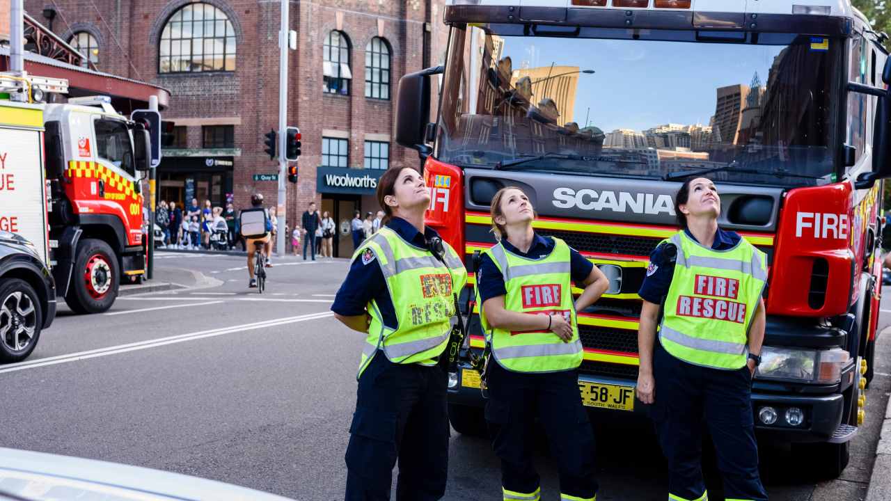 How Aussies value volunteer firefighters