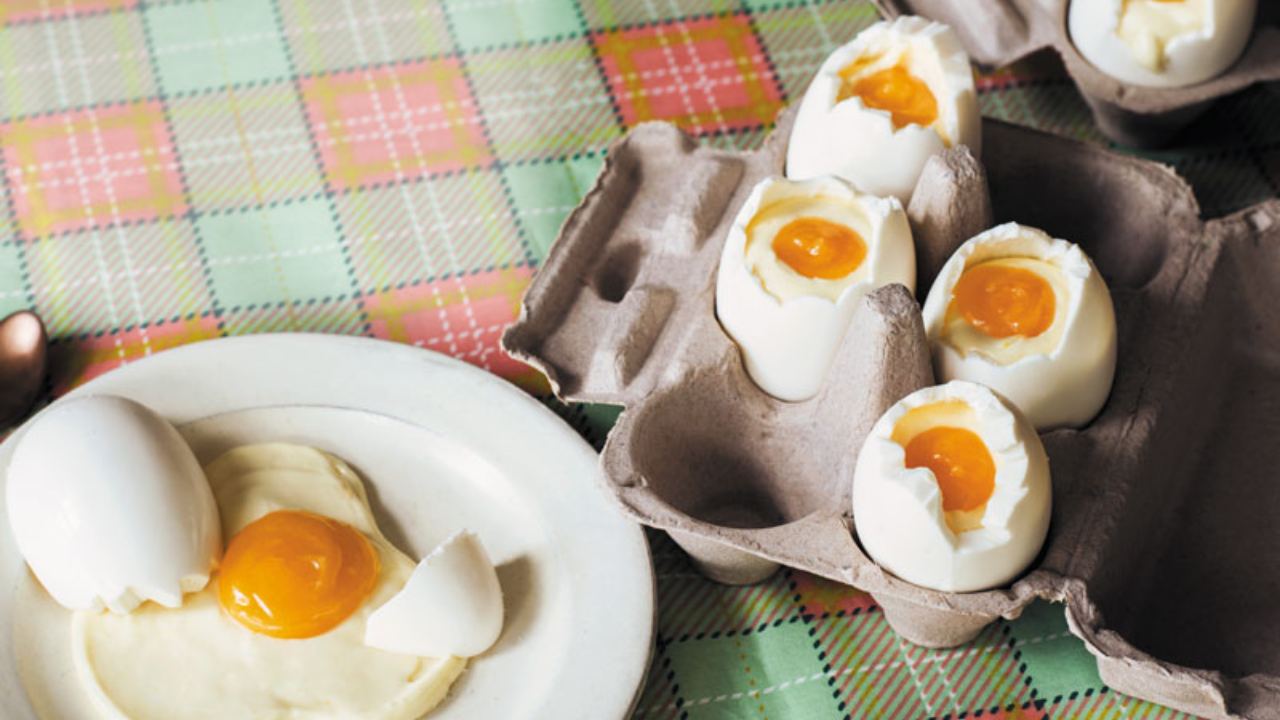 Lemon curd cheesecake eggs