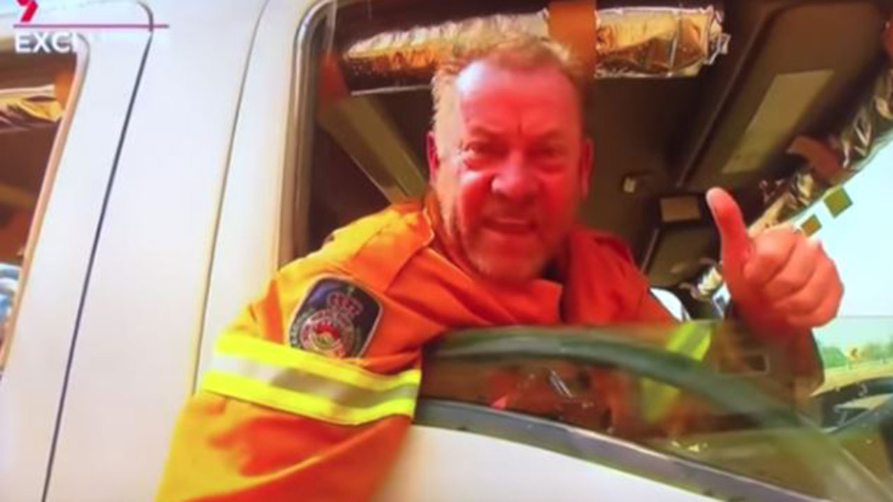 Groundswell of support for sacked volunteer firey after fiery tirade against Scott Morrison