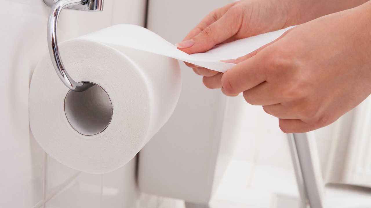 “It works!”: Mum reveals genius hack to save toilet paper during pandemic times