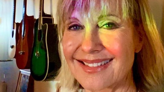 “Don’t scare us like that”: Olivia Newton-John post sparks concern amid cancer battle