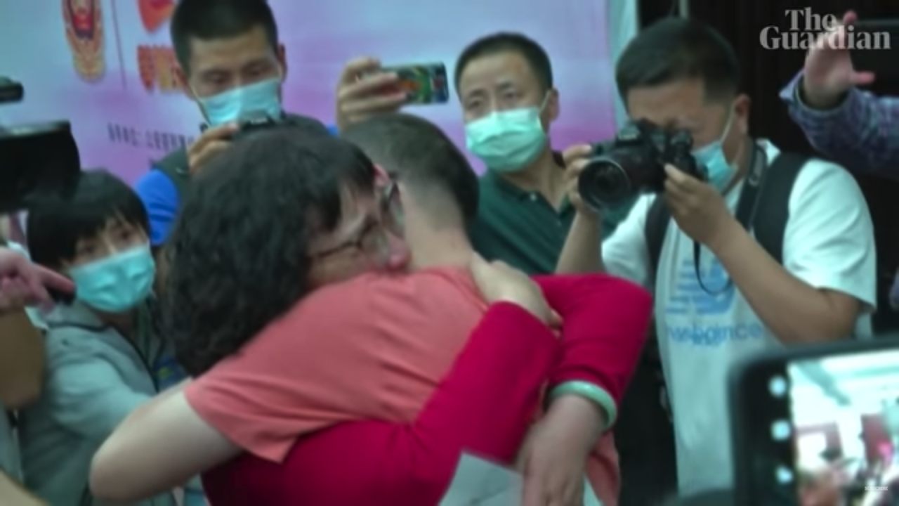 Mother reunited with her son 32 years after he was snatched and sold for less than $900
