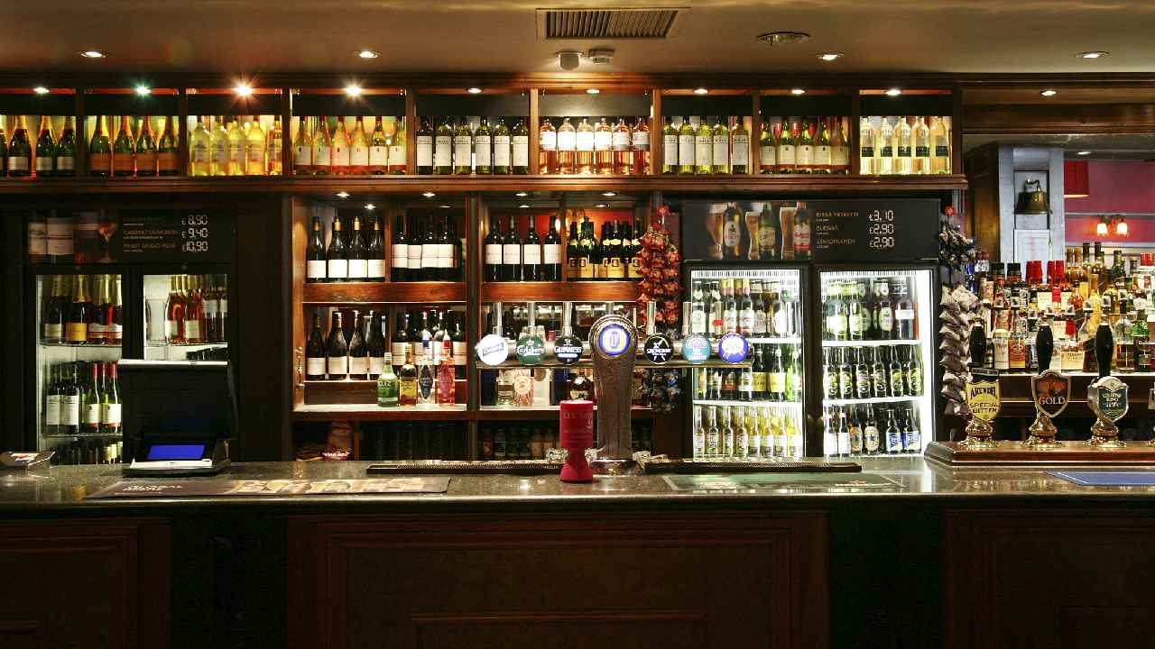 Bar owner slams no-show customer in open letter
