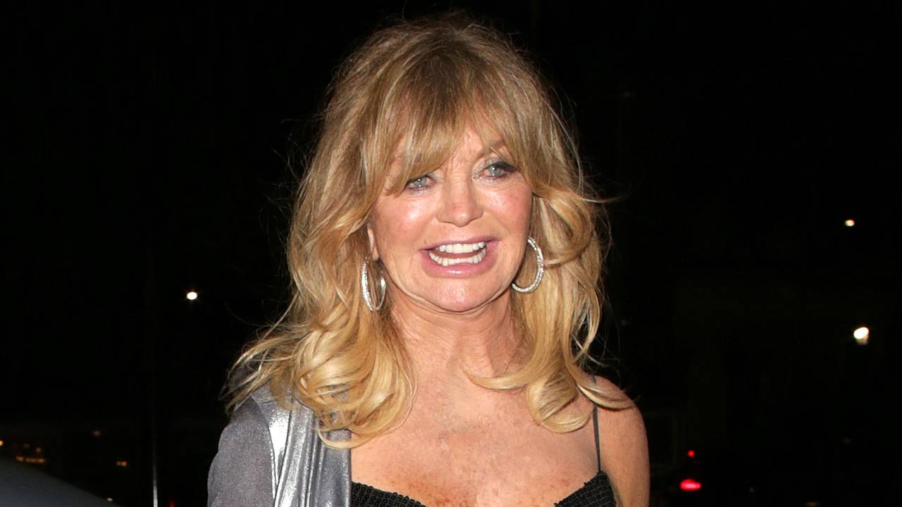 "Grateful" Goldie Hawn reveals why she cries three times a day