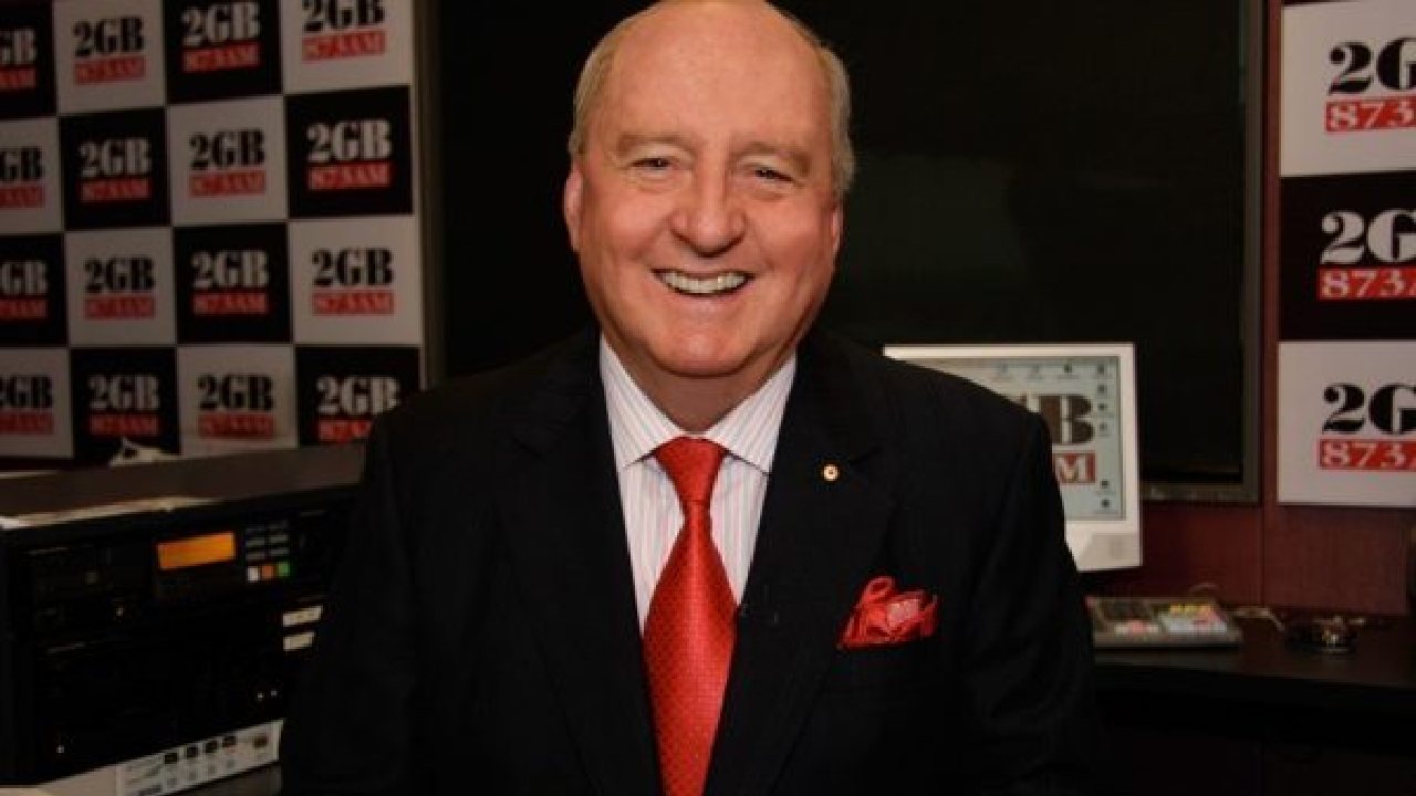 Alan Jones hosts final radio show after 35-year career