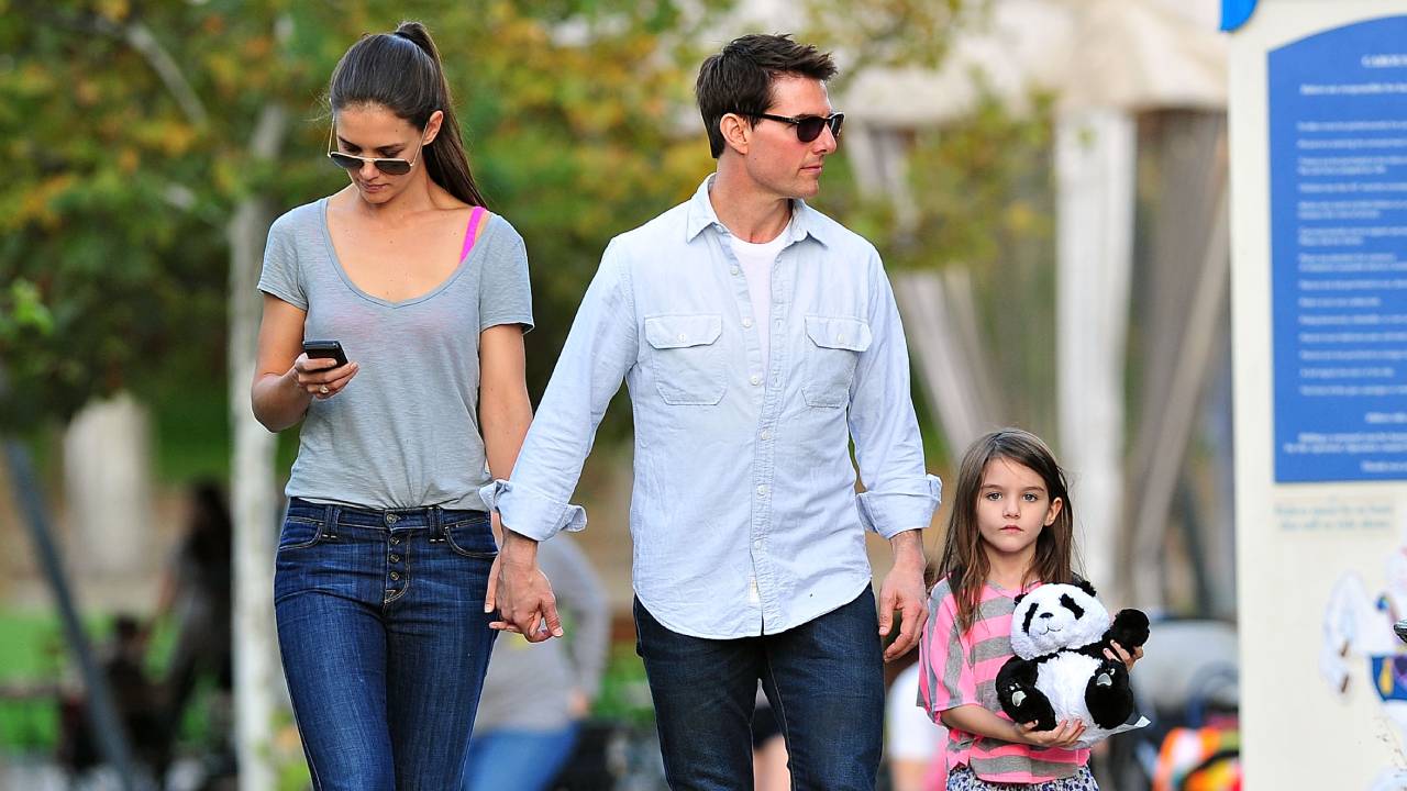 Actress reveals Tom Cruise's plan to "lure" daughter Suri to Scientology