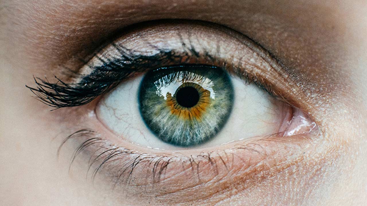 Light eyes: May be less likely to have vitiligo