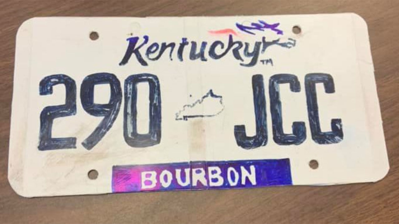 “It doesn’t look half bad”: Fake number plate draws acclaim