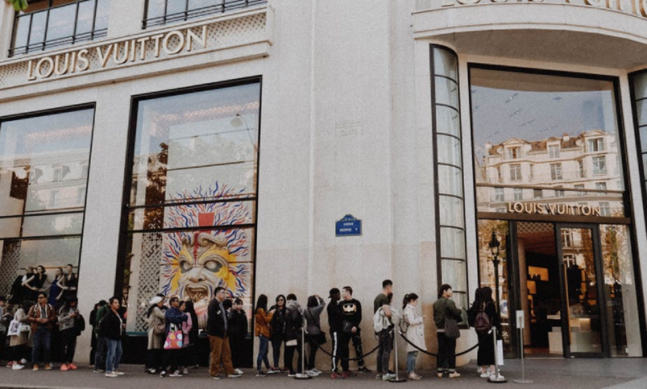 How the decline in Chinese tourists around the world has hit the luxury sector