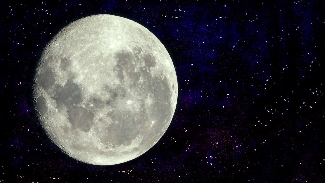 Water on the Moon: research unveils its type and abundance