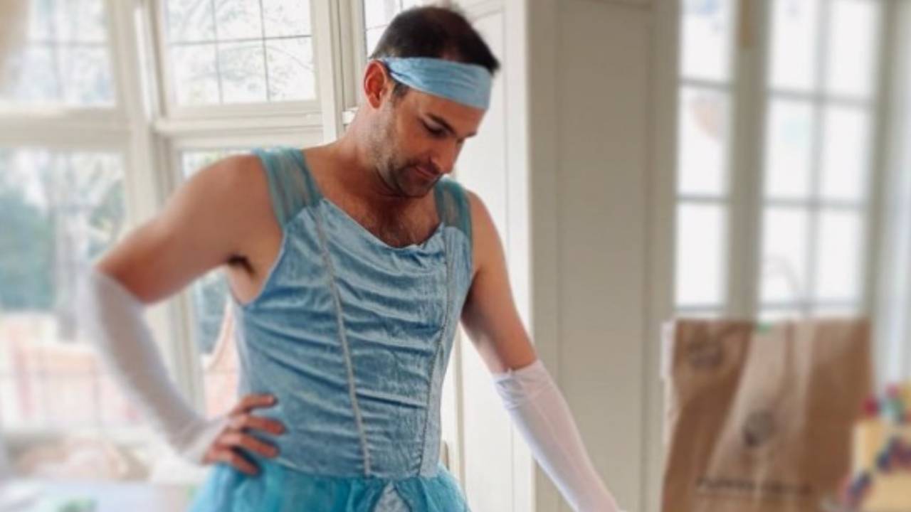 Andy Roddick dazzles in Cinderella costume for daughter’s third birthday