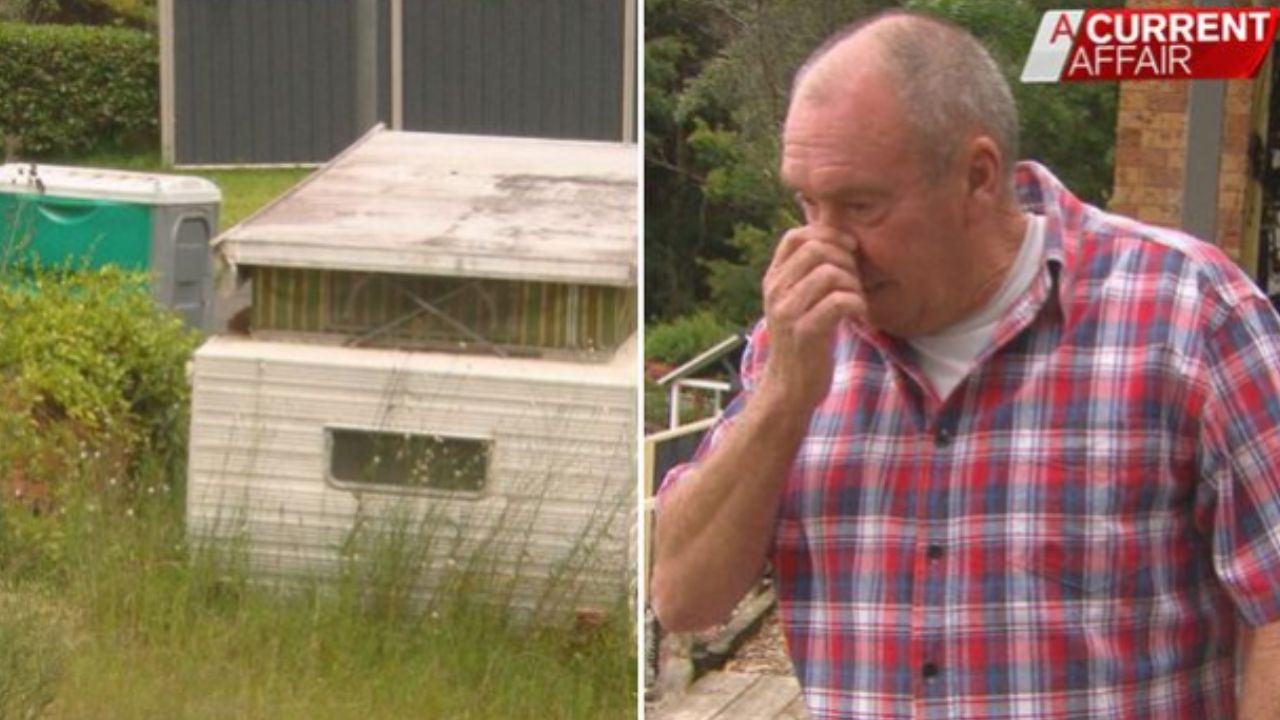 "That smell!": Permanent portaloo upsets neighbours