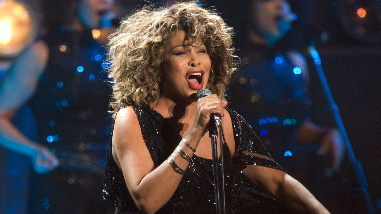 Tina Turner posts rare new snap