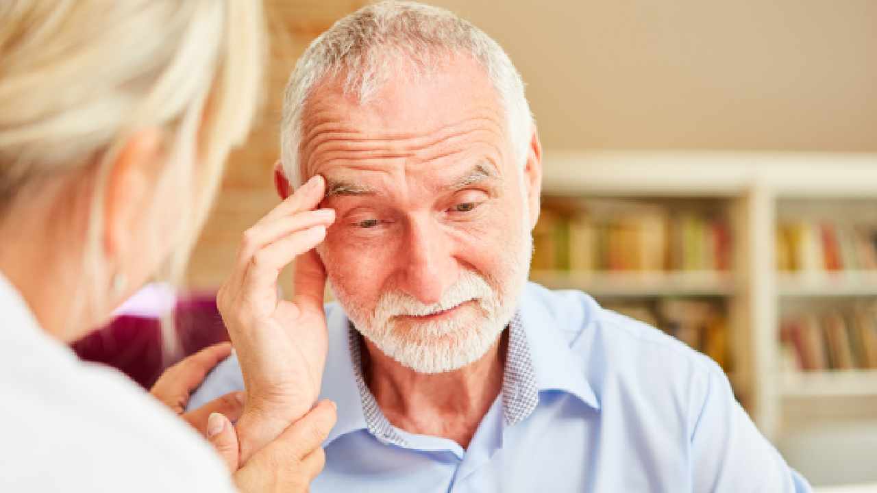 5 signs of early-onset Alzheimer’s disease