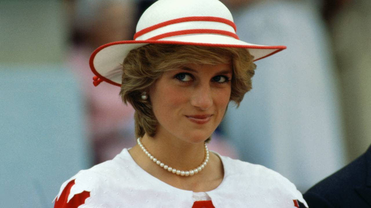 Portrait reveals Princess Diana's striking resemblance to grandmother
