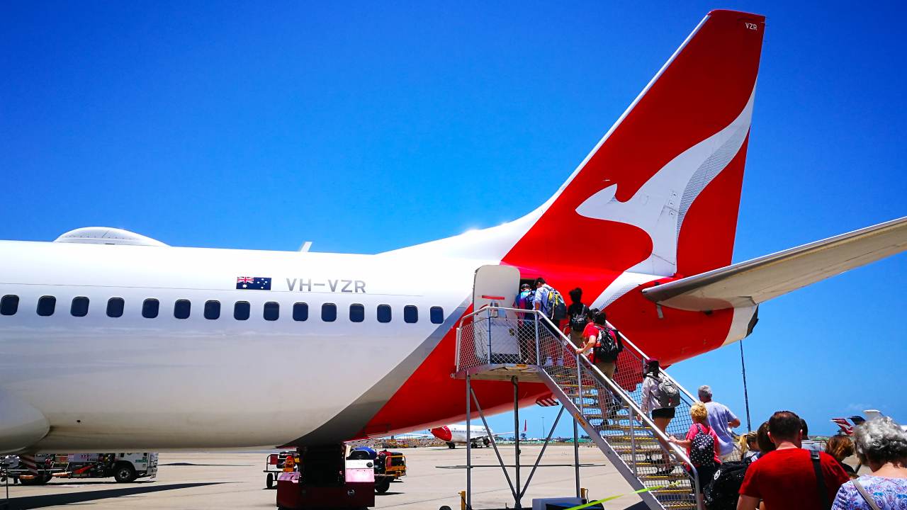 Qantas announces "mega-prizes" to Aussies getting the COVID-19 vaccine