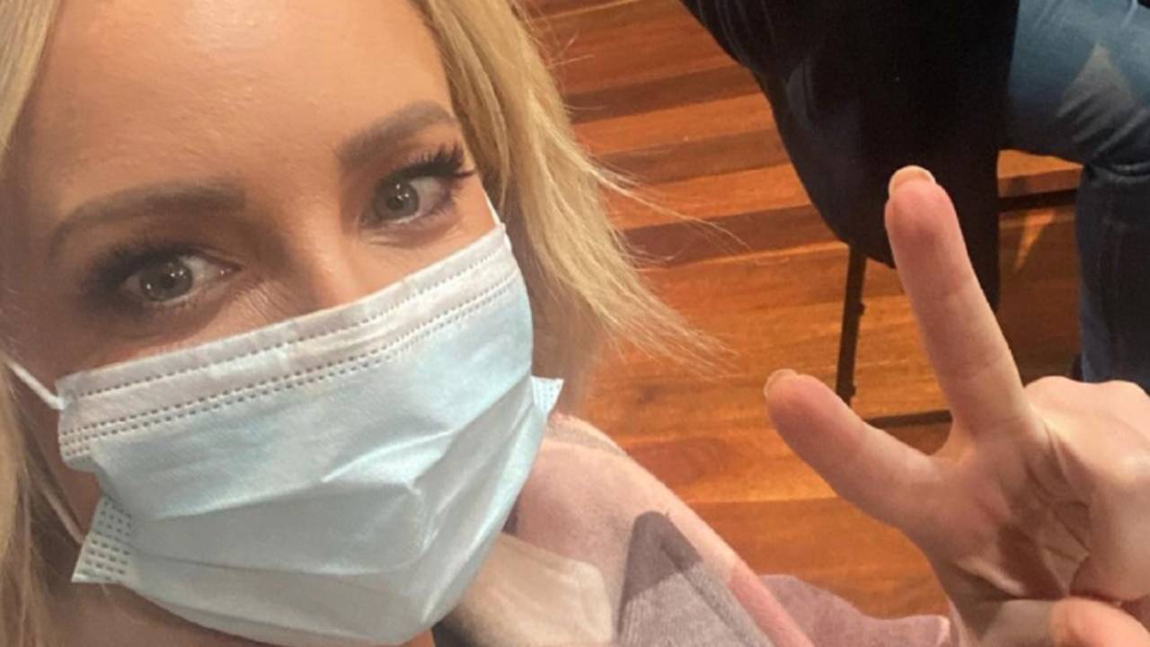 Carrie Bickmore gets vaccinated