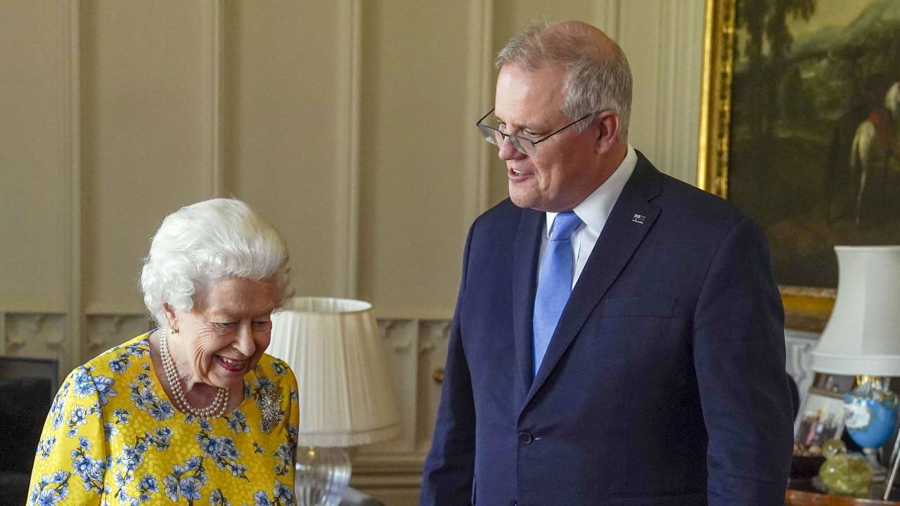 Oh Lord": Queen’s awkward moment with Scott Morrison