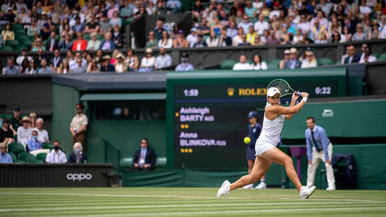 Close call for Ash Barty