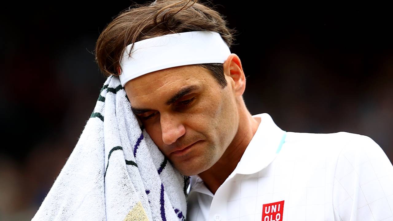 World stunned as Federer destroyed in Wimbledon quarter-finals