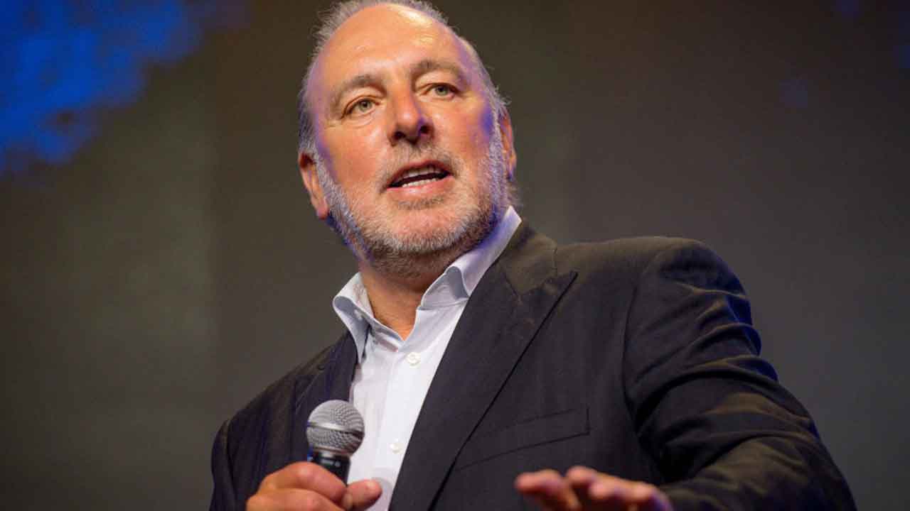 Hillsong founder will “set the record straight’ on new charges