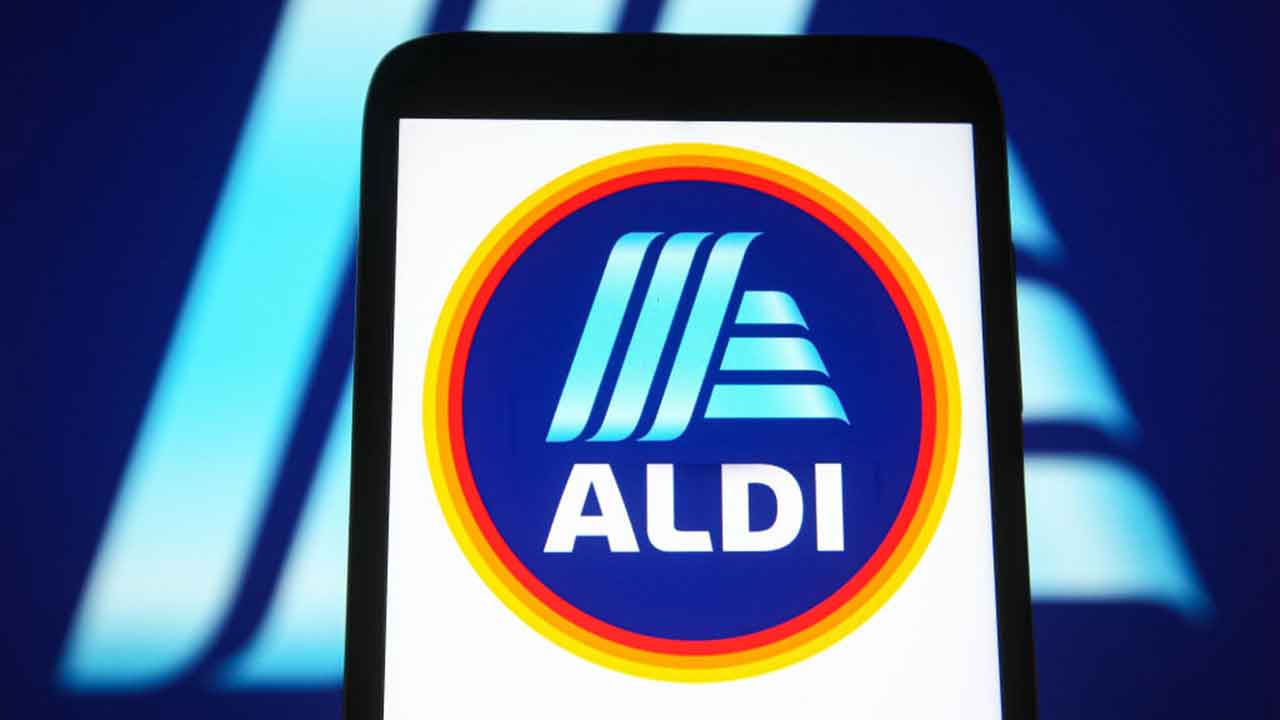 ALDI special buys rule sparks huge debate