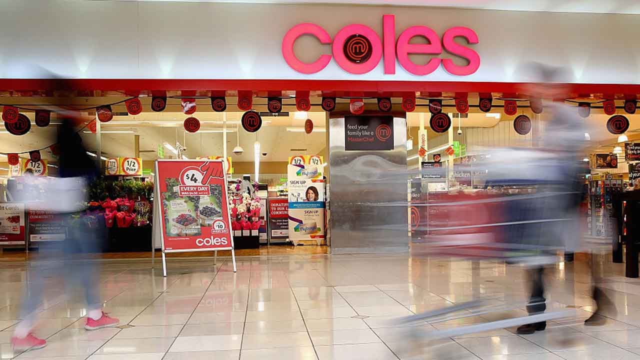 “It warmed my cold heart”: Coles checkout worker praised for helping struggling senior