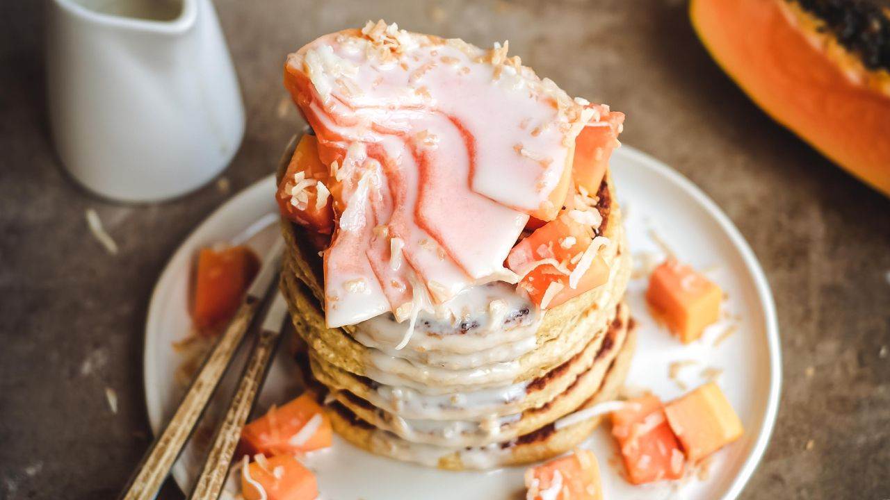 These papaya and coconut breakfast pancakes are to die for!