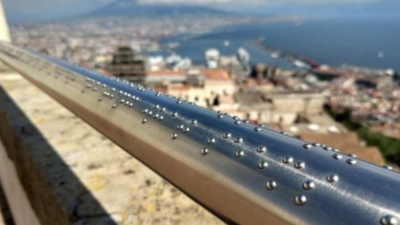Why a gazebo railing in Naples has gone viral