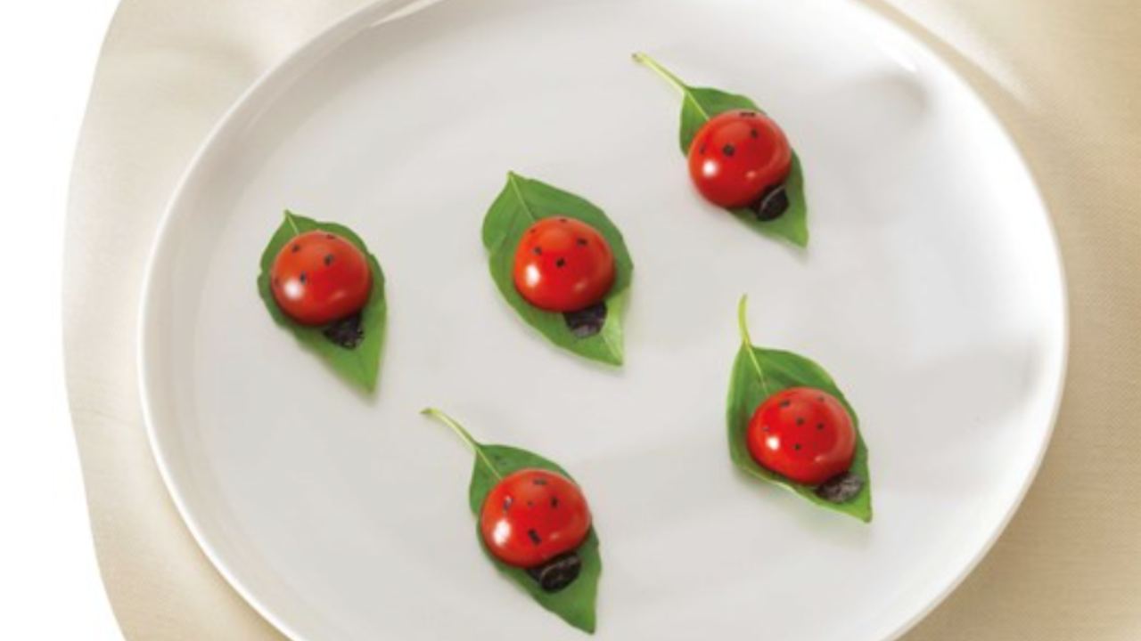 Healthy and easy recipe with the grandkids: Tomato seaweed lady beetles