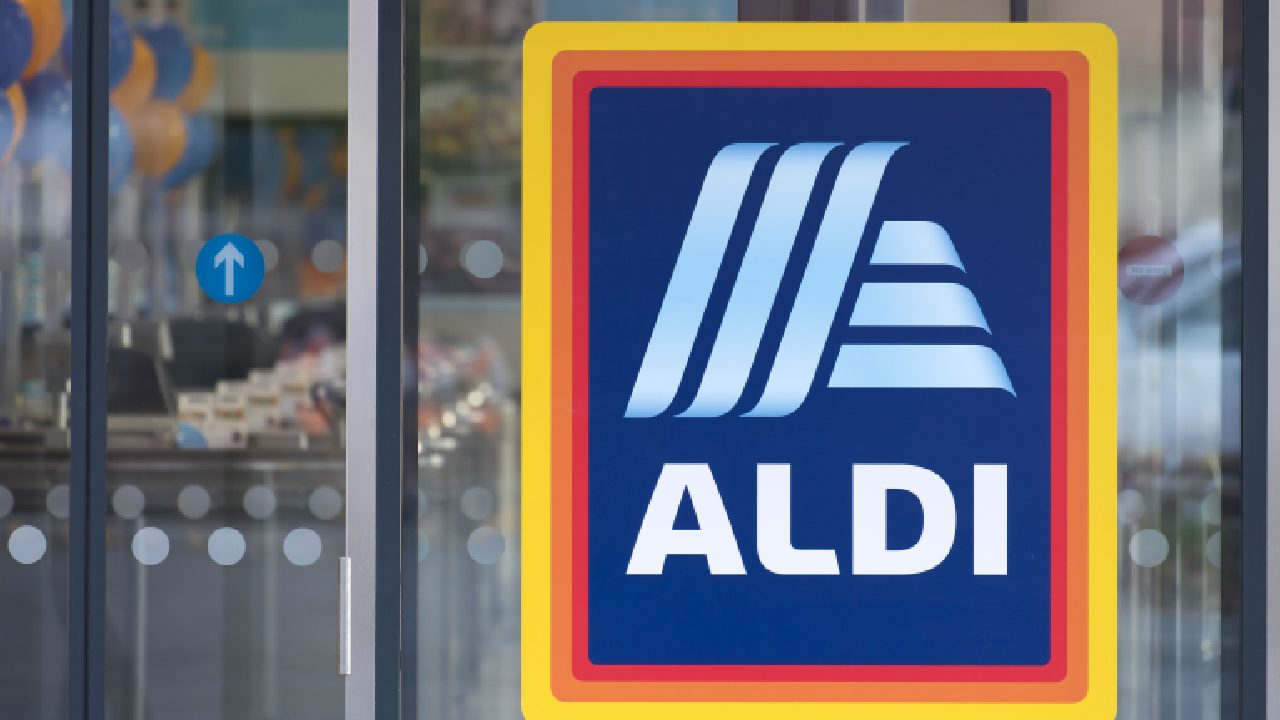 BEYOND shocking: Ugly note left on Aldi shopper's car