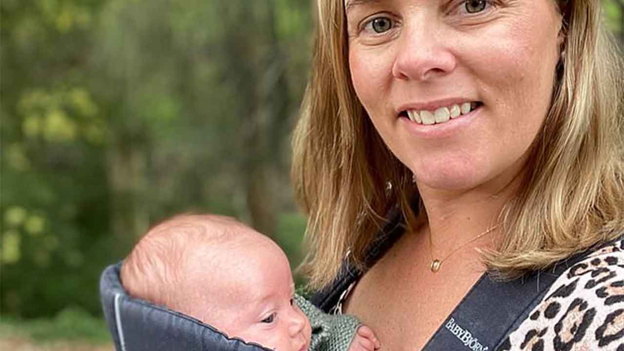 Brad Hazzard steps in after mum with newborn is turned away from vaccine hub