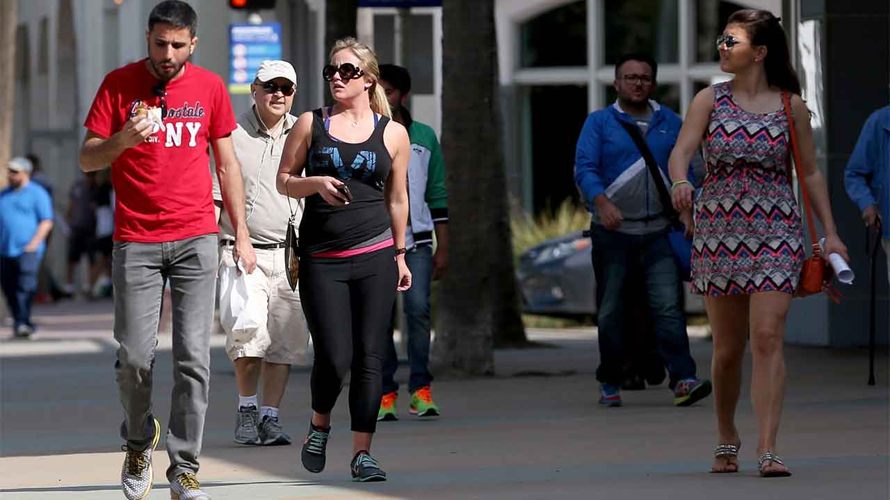 The key to fitness: walk more or lose money