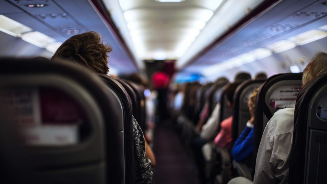 20 rules to follow next time you fly