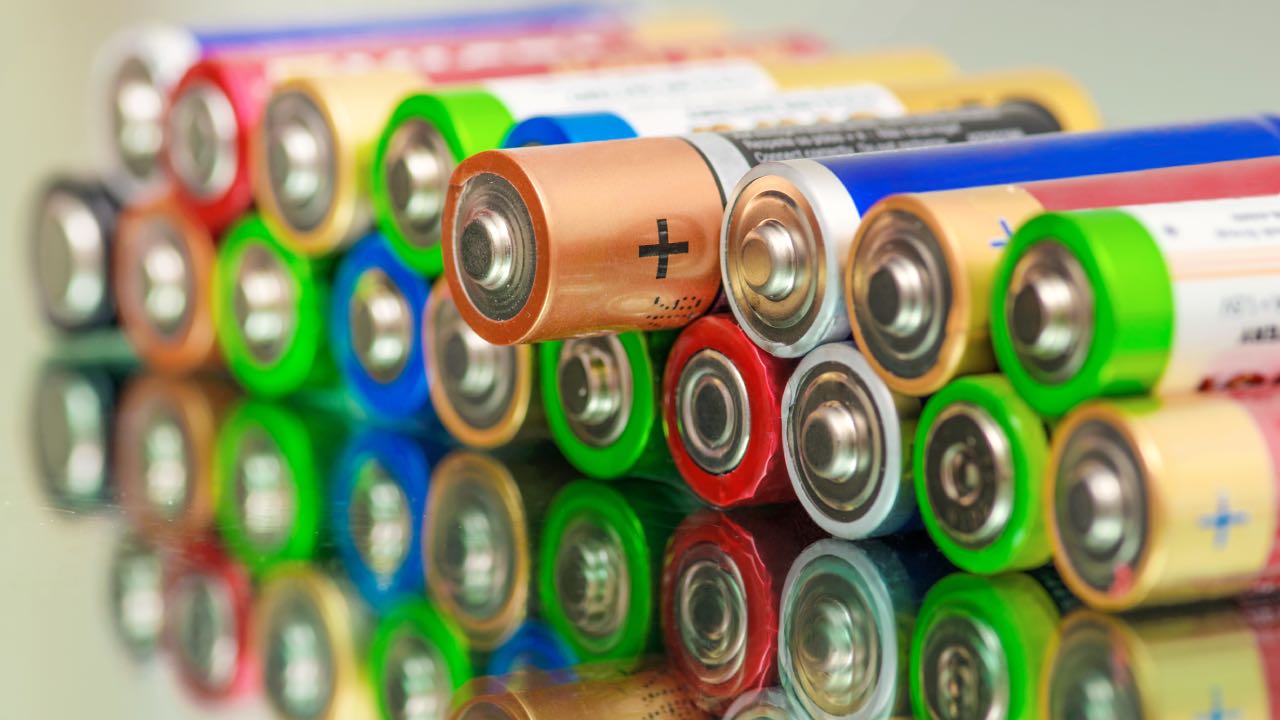 New research to make better batteries