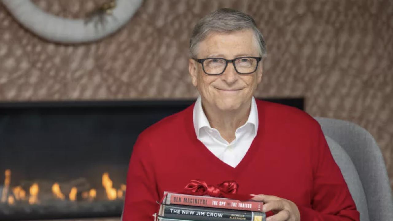 Bill Gates shares holiday reading list 