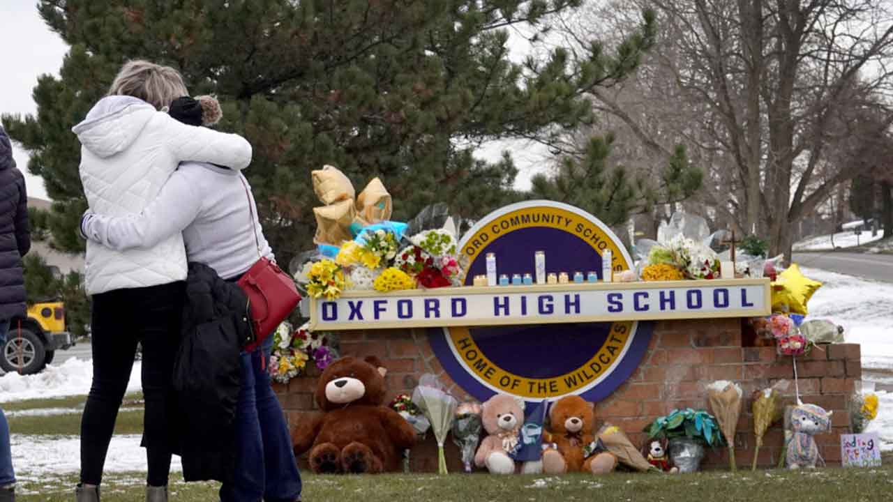 Bizarre letter from mother of accused high school shooter emerges