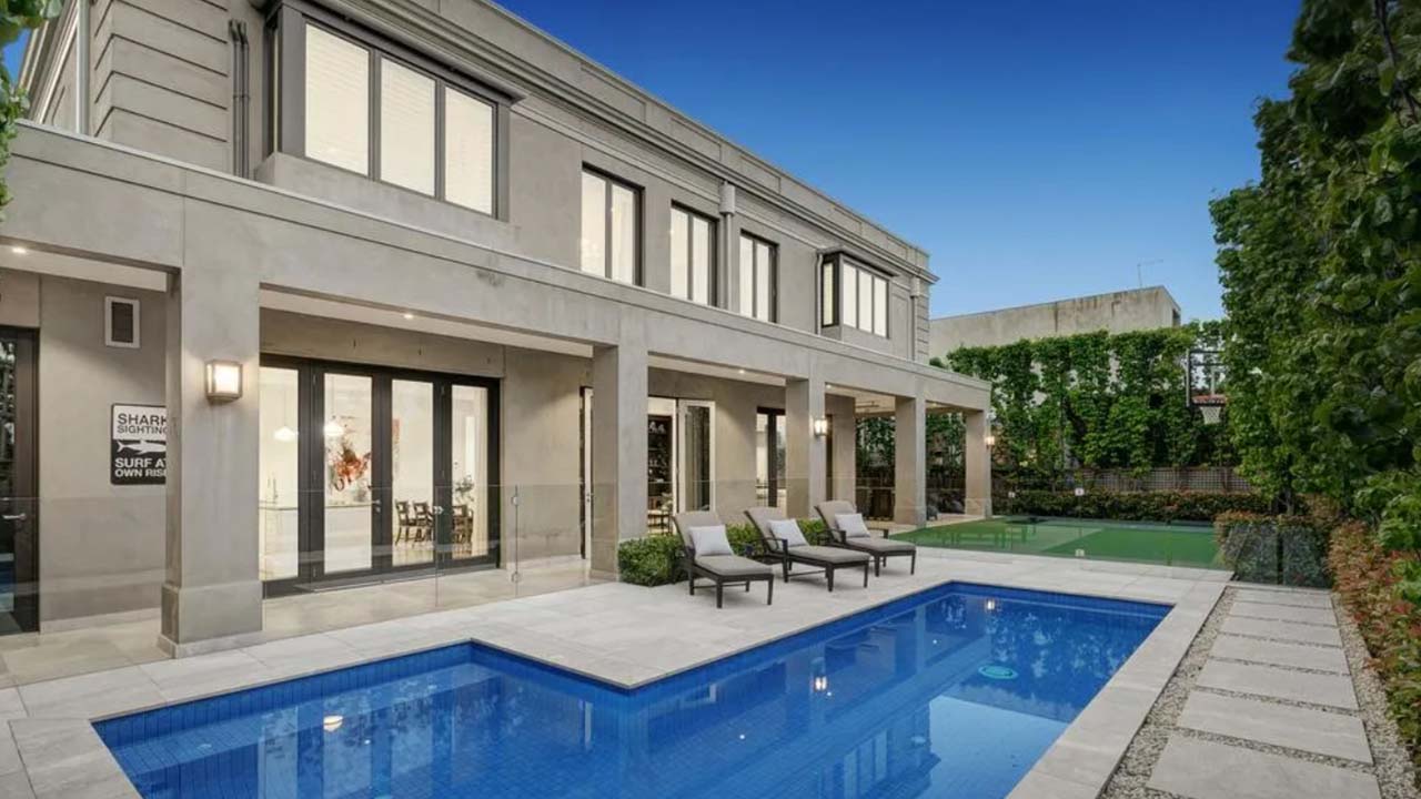 Bec and Lleyton Hewitt sell Toorak mansion