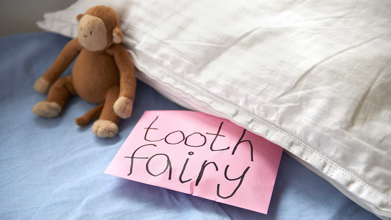 Dad claims tooth fairy left his daughter $600 for her first tooth