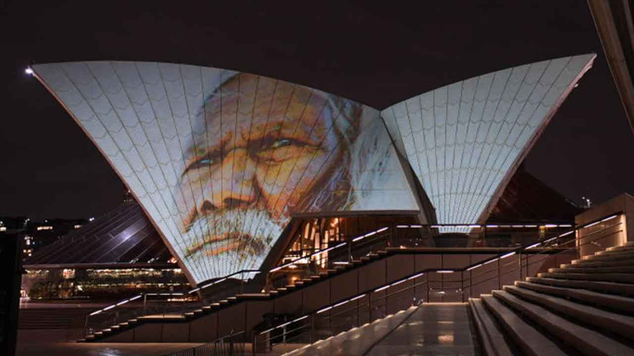 Actor David Gulpilil’s life and legacy honoured on Sydney Opera House