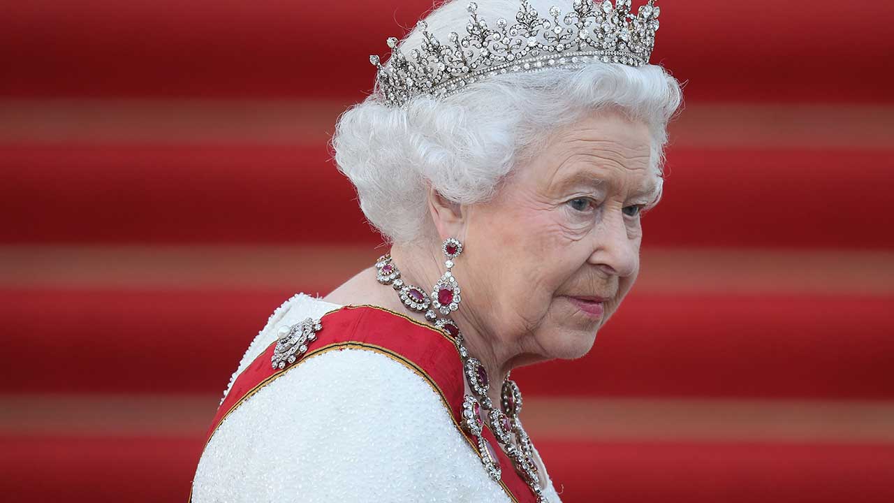 Royal Christmas in crisis after family member tests positive