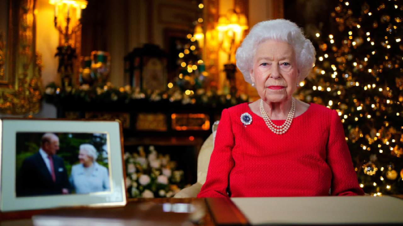 Queen's Christmas address tinged with heartbreak