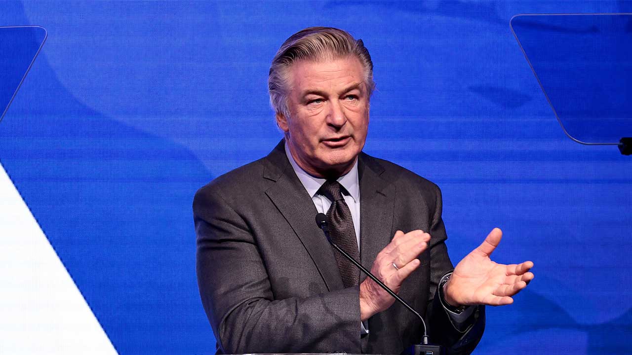 Alec Baldwin shares story of touching act of kindness from a stranger