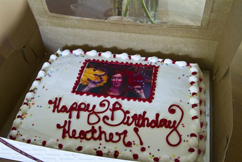 Decorate A Cake