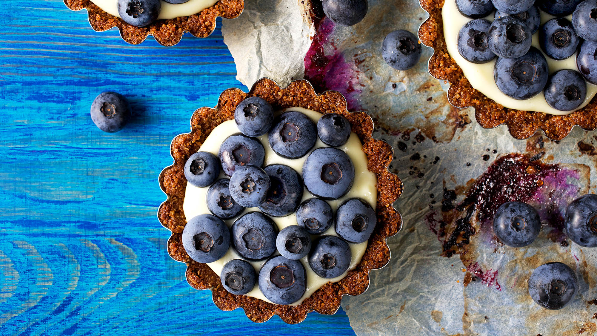 Blueberry and yoghurt granola tarts
